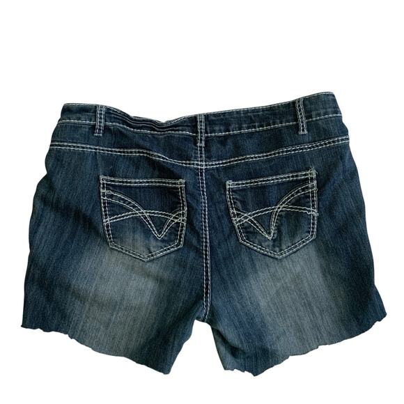 Bongo Women's Size 16W Y2K Mid Rise Relaxed Fit Denim Jean Shorts - Picture 3 of 14